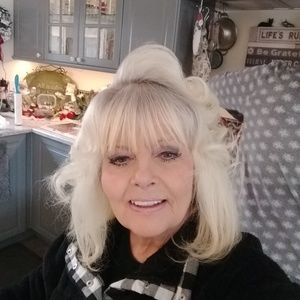 Meet your Posher, Sheila